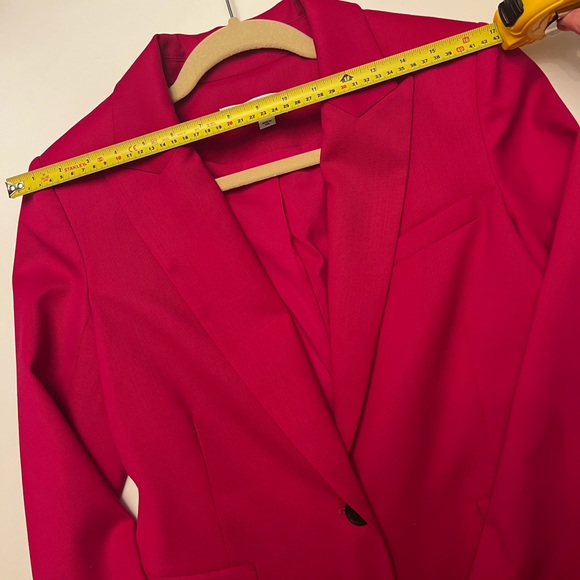 Argent Single Button Blazer in Seasonless Wool - Picture 11 of 13